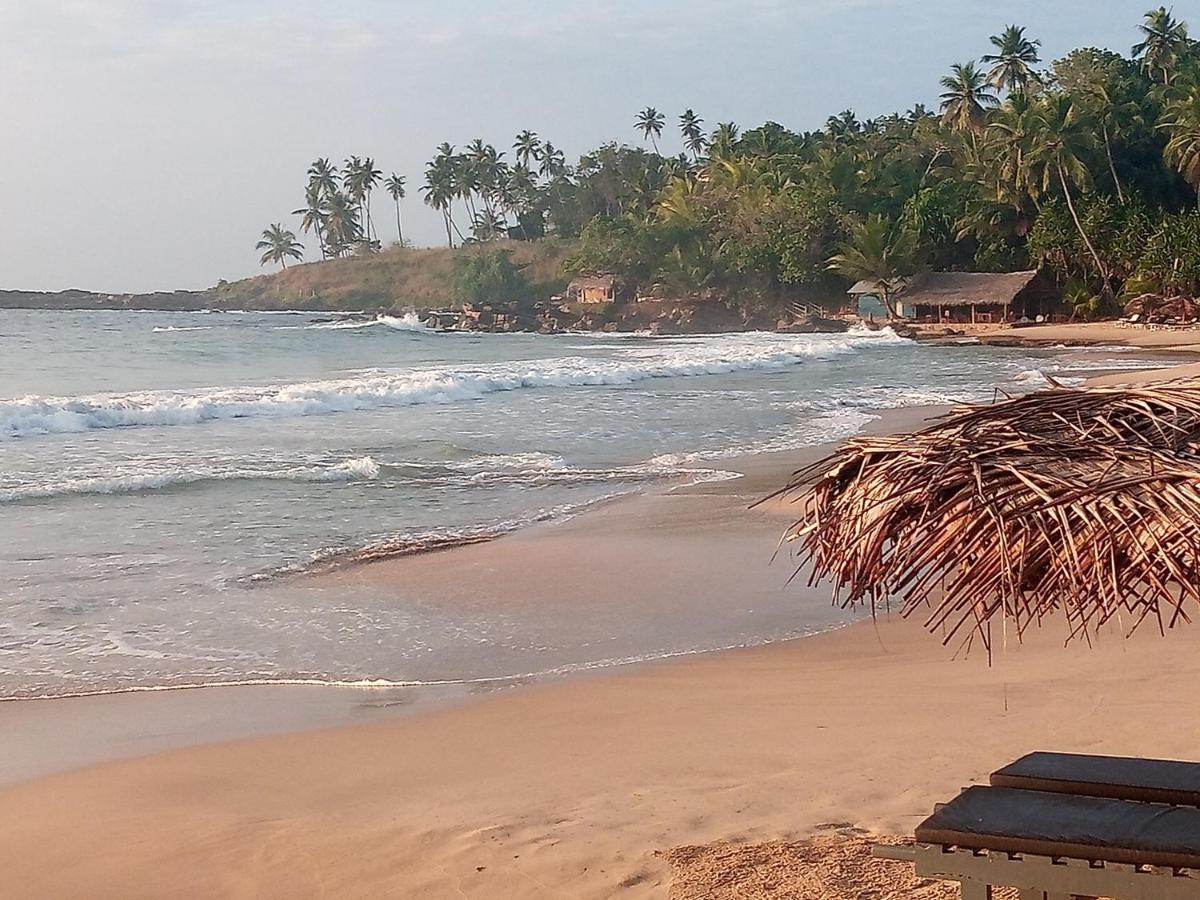 Sansala Guesthouse & Restaurant Tangalle Exterior photo