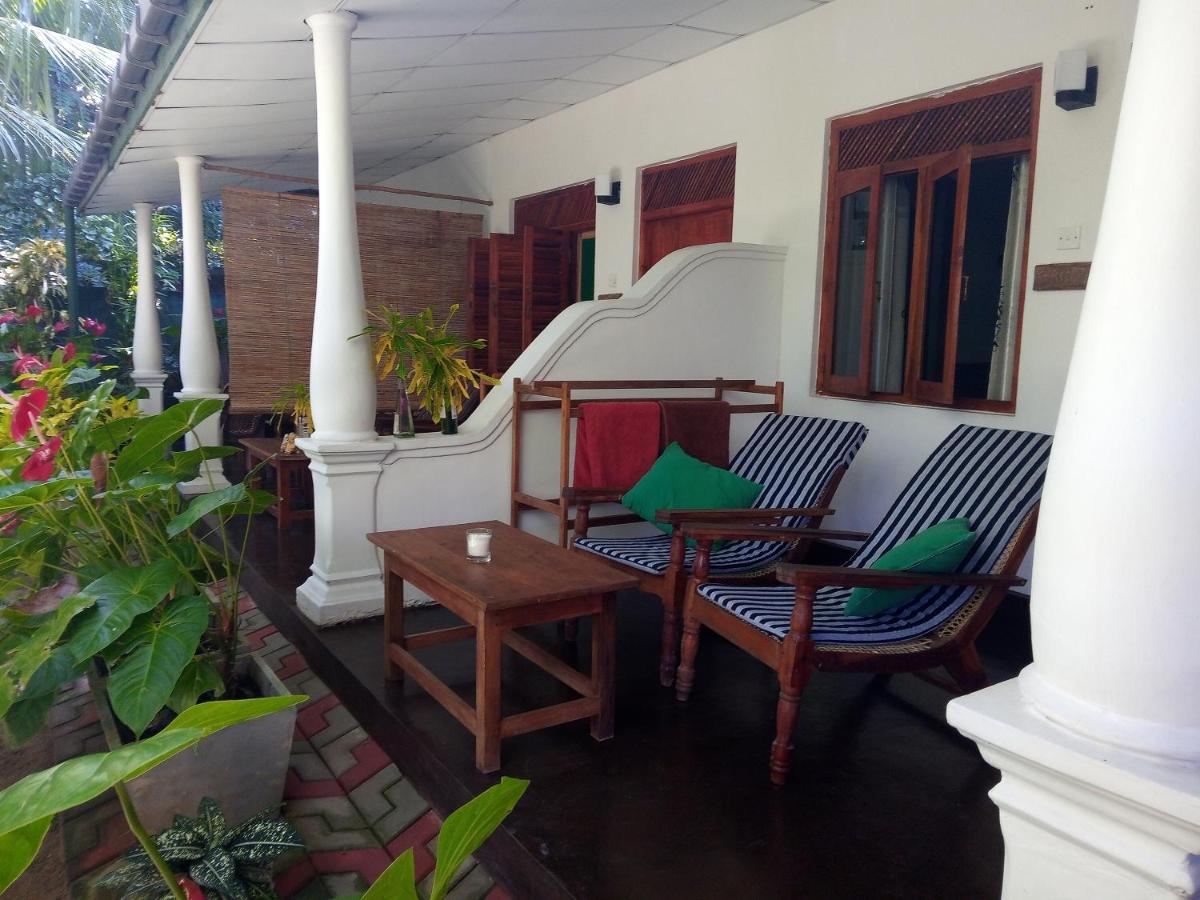 Sansala Guesthouse & Restaurant Tangalle Exterior photo