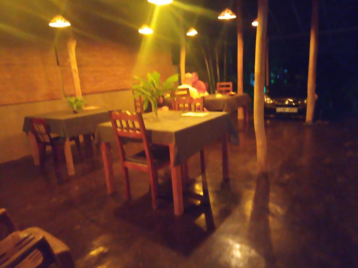 Sansala Guesthouse & Restaurant Tangalle Exterior photo